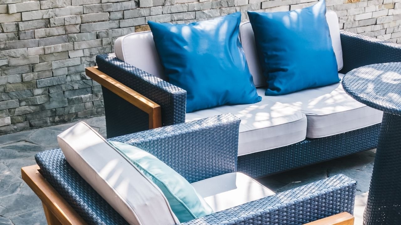 Küçük balkon koltukları