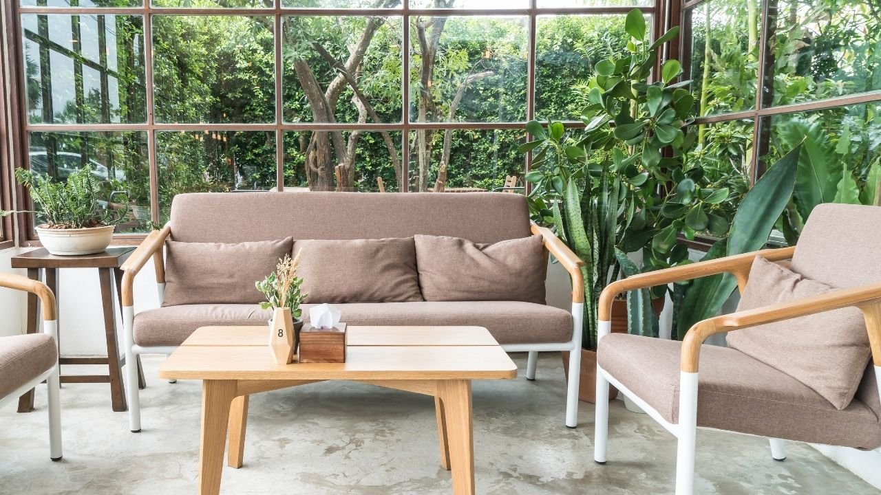 Küçük balkon koltukları